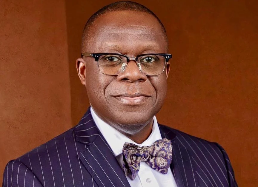Governor Sanwo-Olu congratulates former Attorney General Adeniji Kazeem as he becomes President Ansar ud deen Worldwide